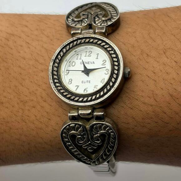 Silver Heart Geneva Watch - Picture 2 of 4